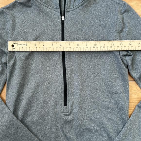 Women’s Nike Pro Dri-Fit 1/2 Zip Pull Over size Medium - Picture 3 of 9